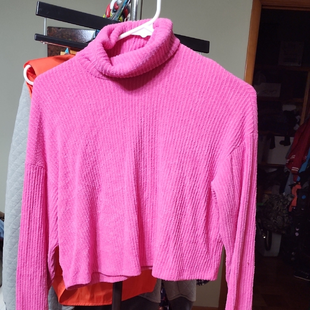 MM Couture Pink Ribbed Knit Crop Top